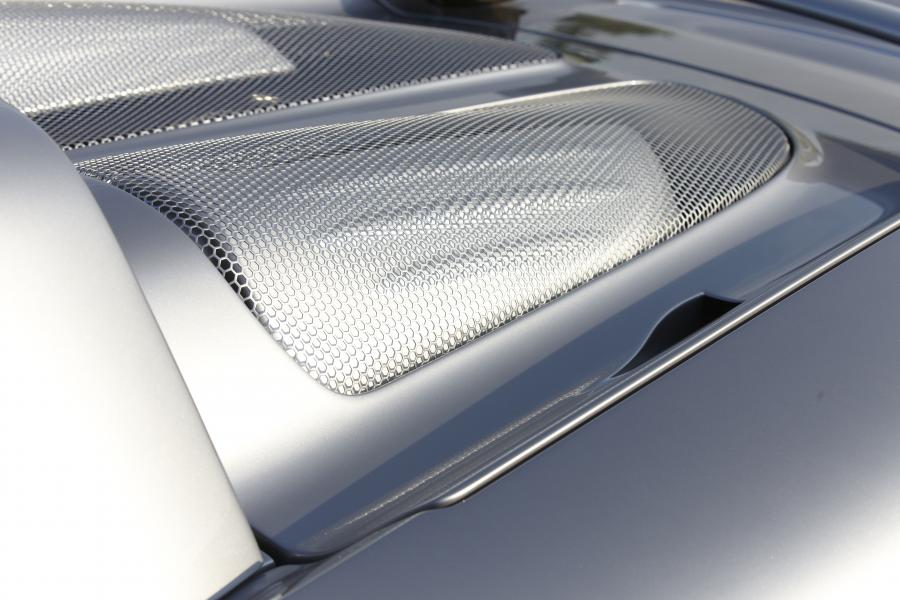  Porsche Carrera GT 2004 года  (фото 9 из 77)